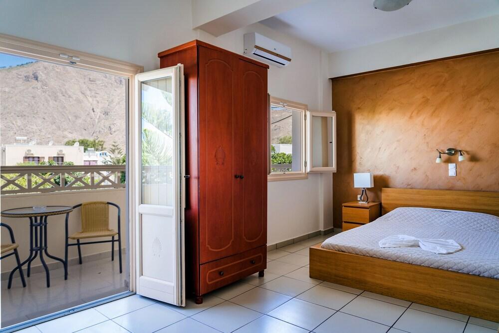 Hotel Rena Perissa  Bagian luar foto